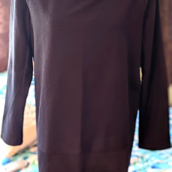 Sweater - Picture 1 of 3